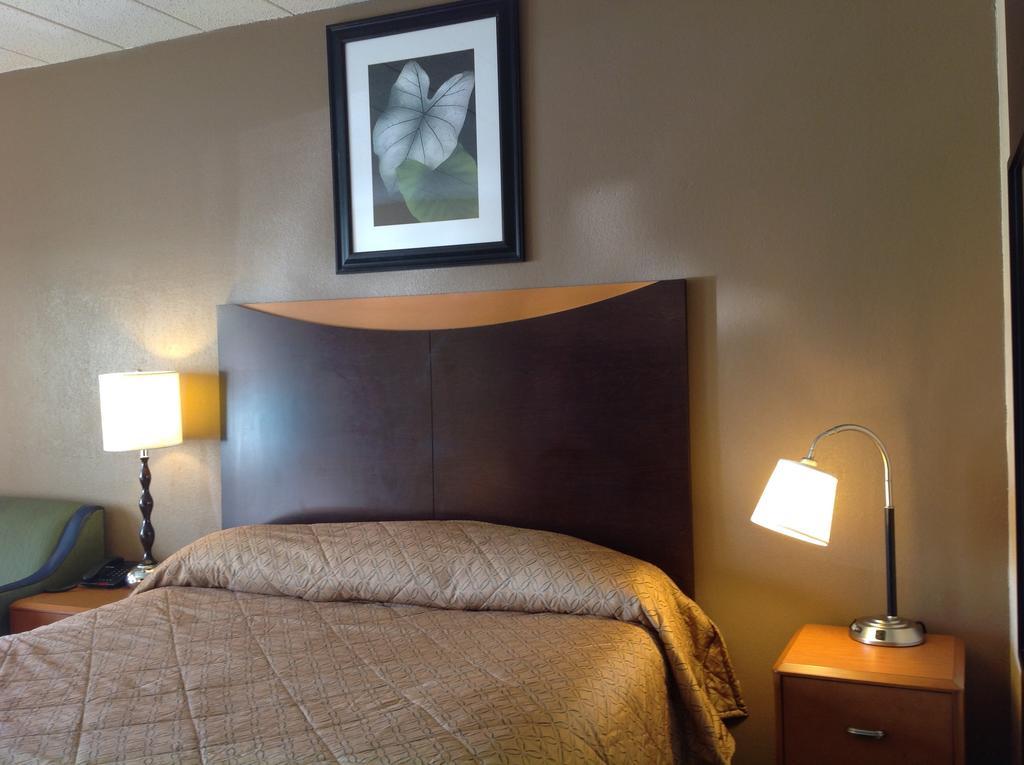 Diamond Inn & Suites Richmond Ngoại thất bức ảnh