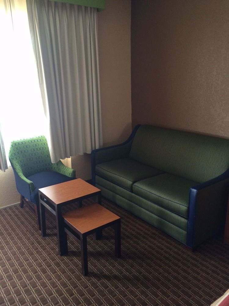 Diamond Inn & Suites Richmond Ngoại thất bức ảnh