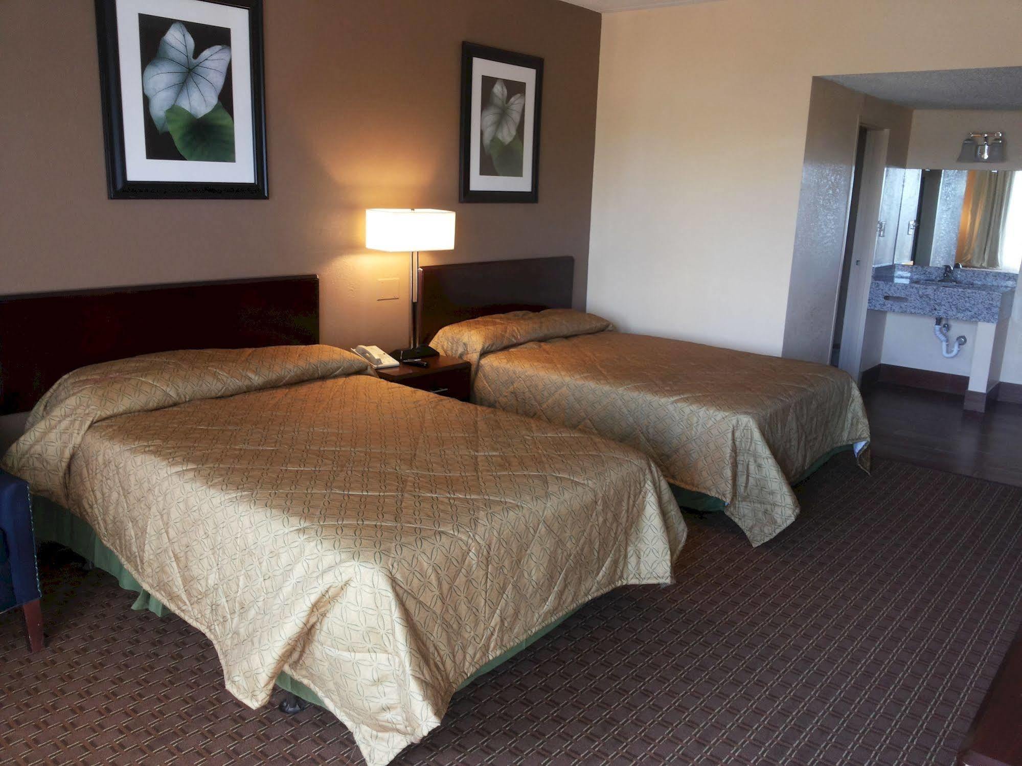 Diamond Inn & Suites Richmond Ngoại thất bức ảnh