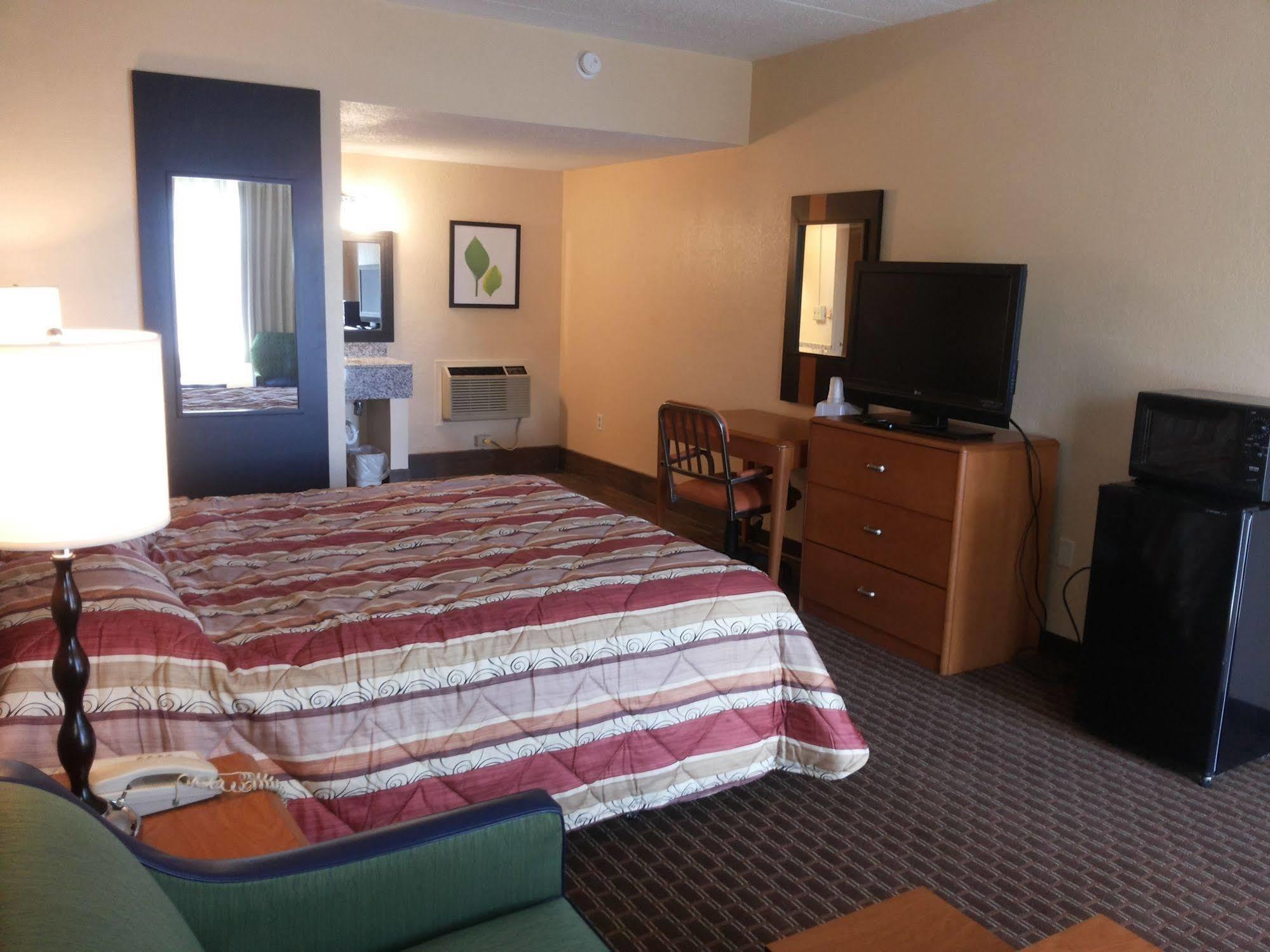 Diamond Inn & Suites Richmond Ngoại thất bức ảnh