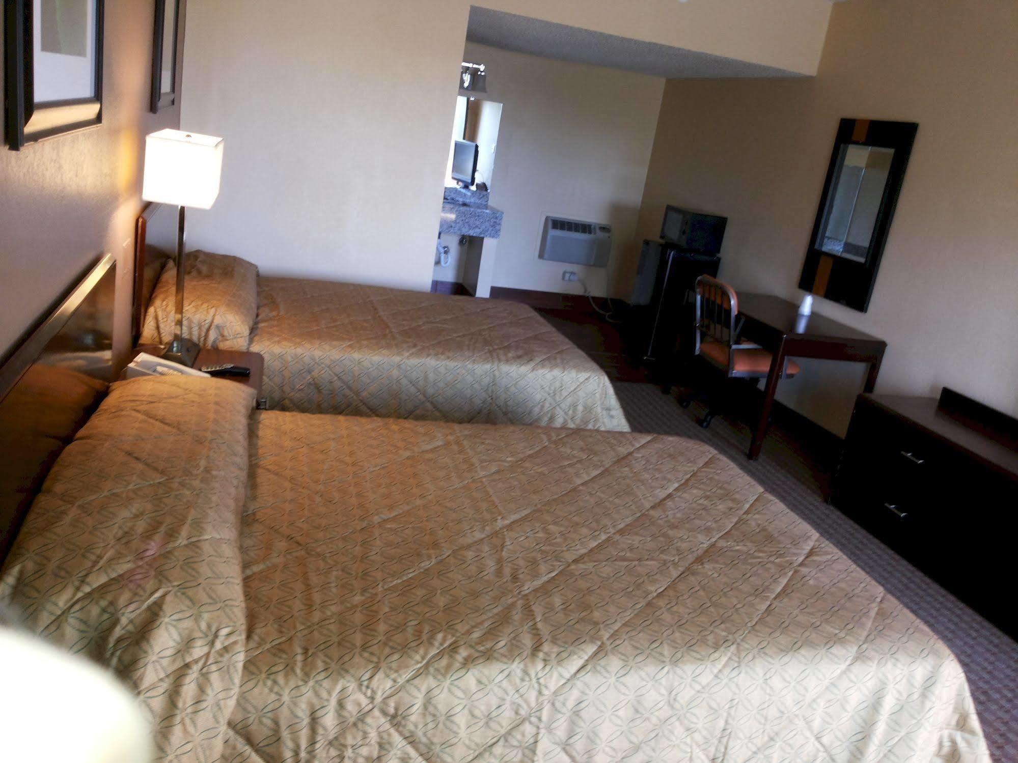 Diamond Inn & Suites Richmond Ngoại thất bức ảnh